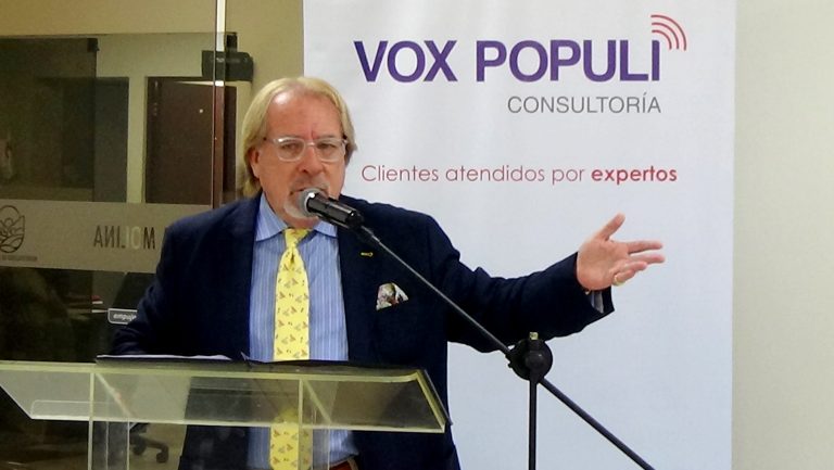 Expositor Diego Uceda, alcalde de La Molina